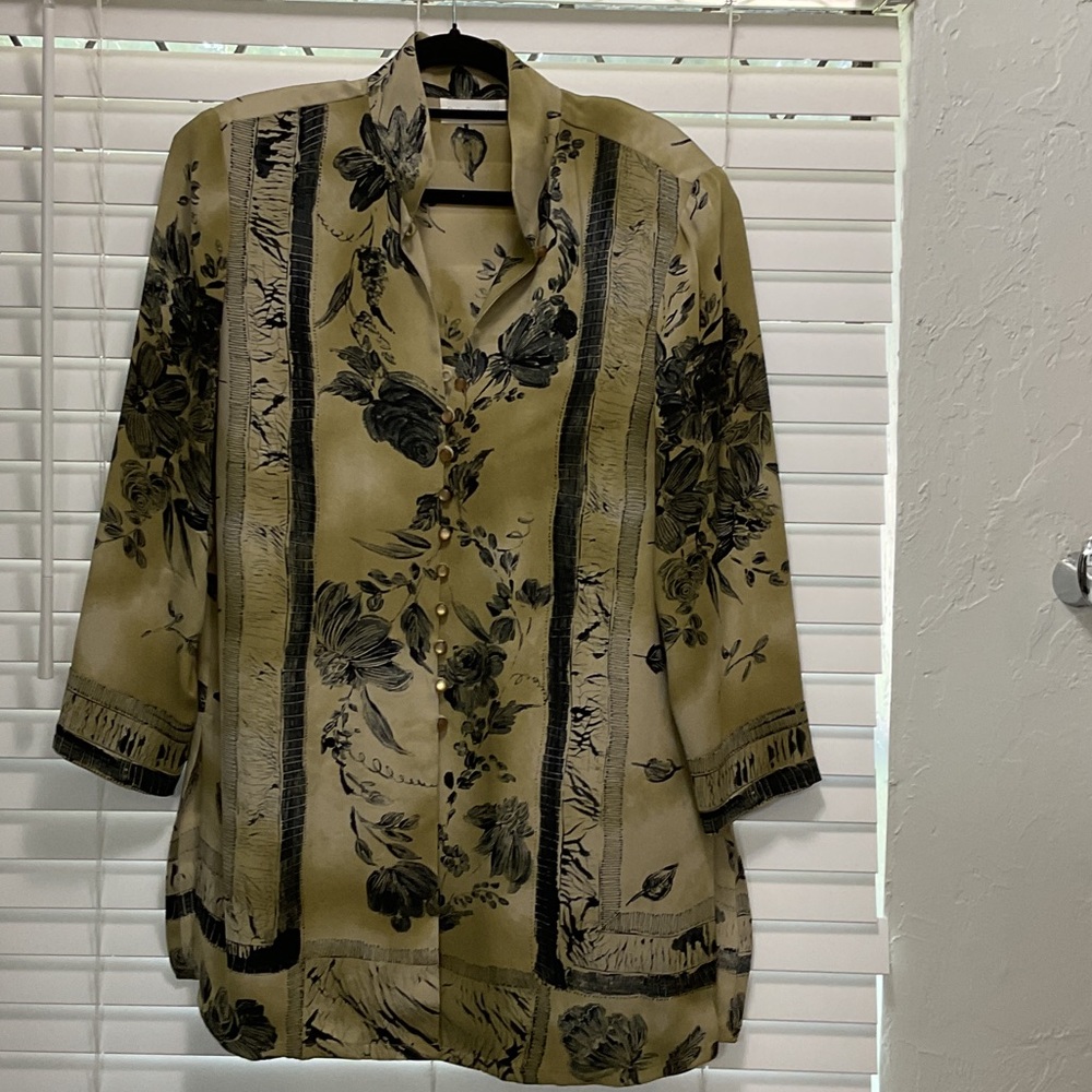 100% Silk 80’s Dana Buchman Sage and beige tunic blouse with black floral motif.